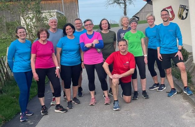 eine Laufgruppe April 2024